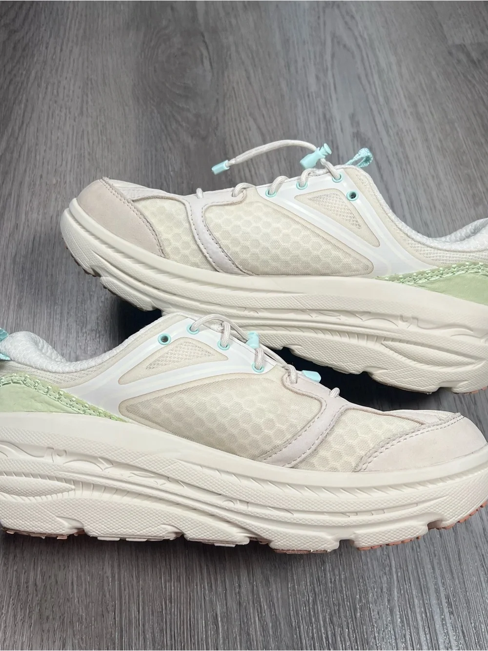 HOKA One Unisex U Bondi B3 Oat Milk Succulent Green Shoes Womens 10.5 / Mens 9.5